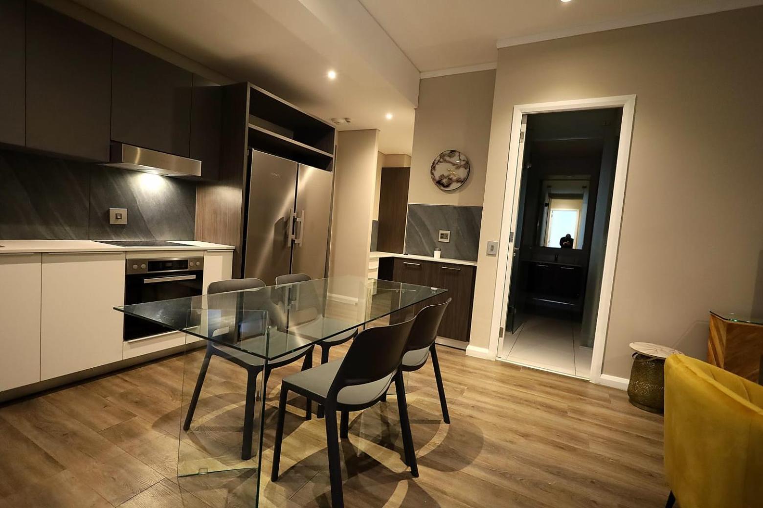 Menlyn Maine Luxury Rentals Pretoria-Noord Eksteriør billede